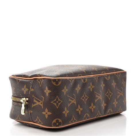 louis vuitton wash bag|Louis Vuitton monogram toiletry bag.